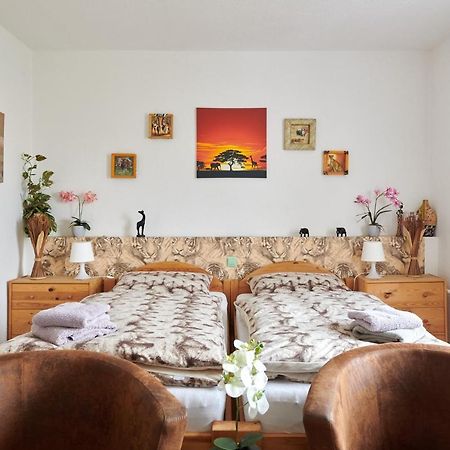 Hueblers-Schlafquartier Hotell Fürstenwalde Exteriör bild