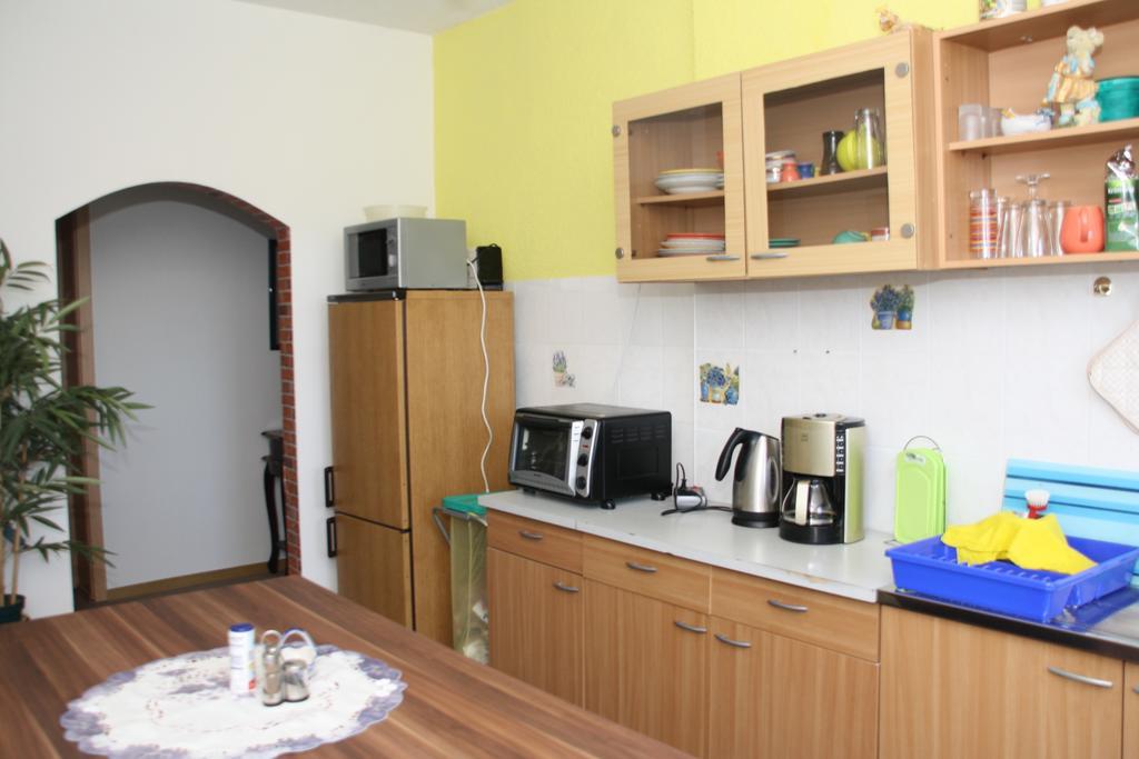 Hueblers-Schlafquartier Hotell Fürstenwalde Exteriör bild