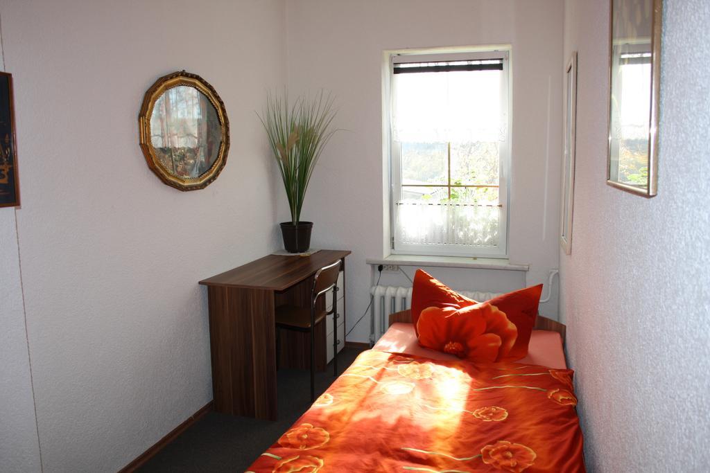 Hueblers-Schlafquartier Hotell Fürstenwalde Rum bild