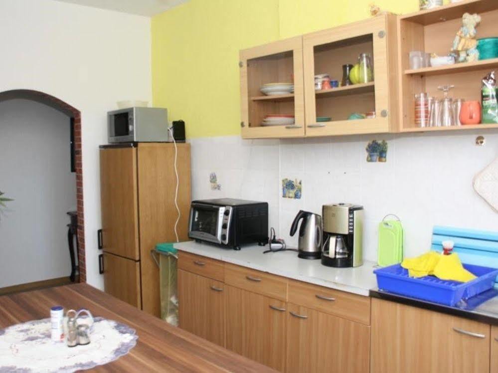 Hueblers-Schlafquartier Hotell Fürstenwalde Exteriör bild